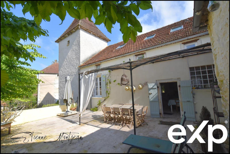 Maison traditionnelle - 169 m²