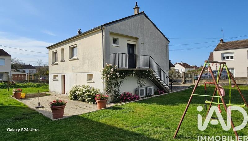 Maison - 98 m² - 4 pièces