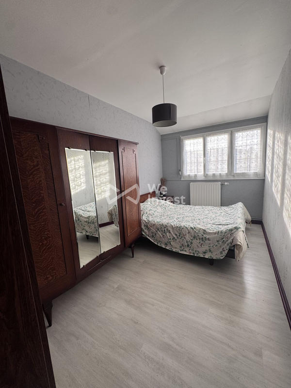 Maison - 90 m² - 6 pièces