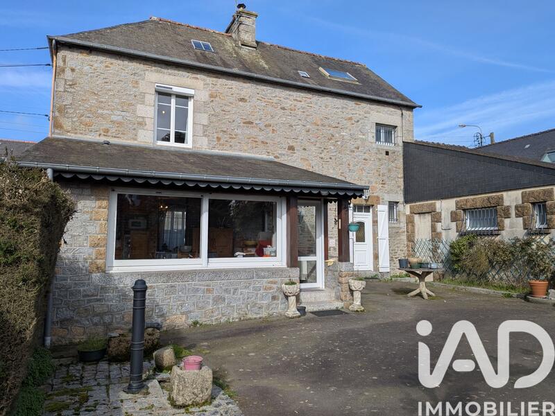 Maison - 127 m² - 6 pièces