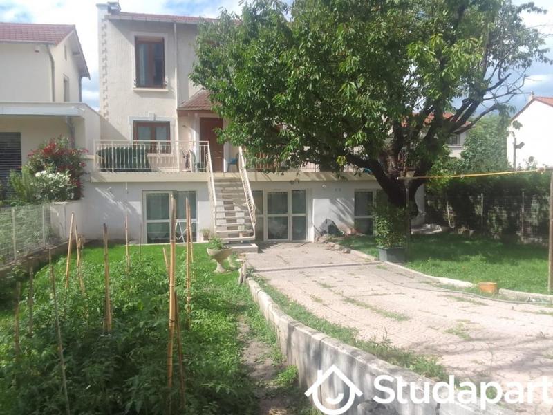 Chambre - 13 m² - 1 pièce