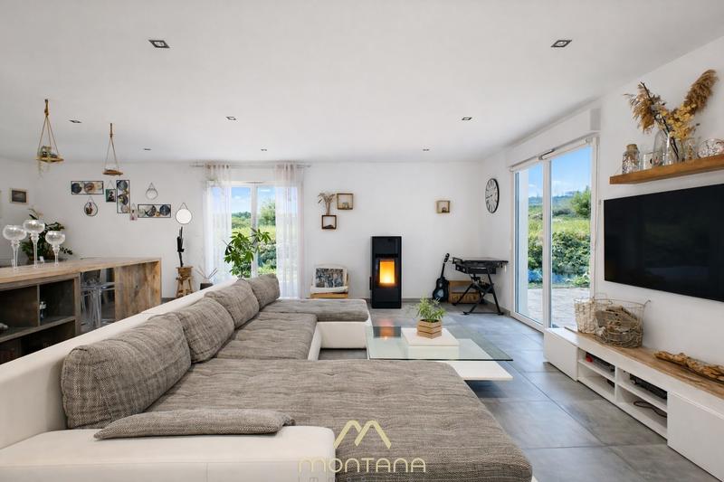 Maison - 152 m² - 6 pièces