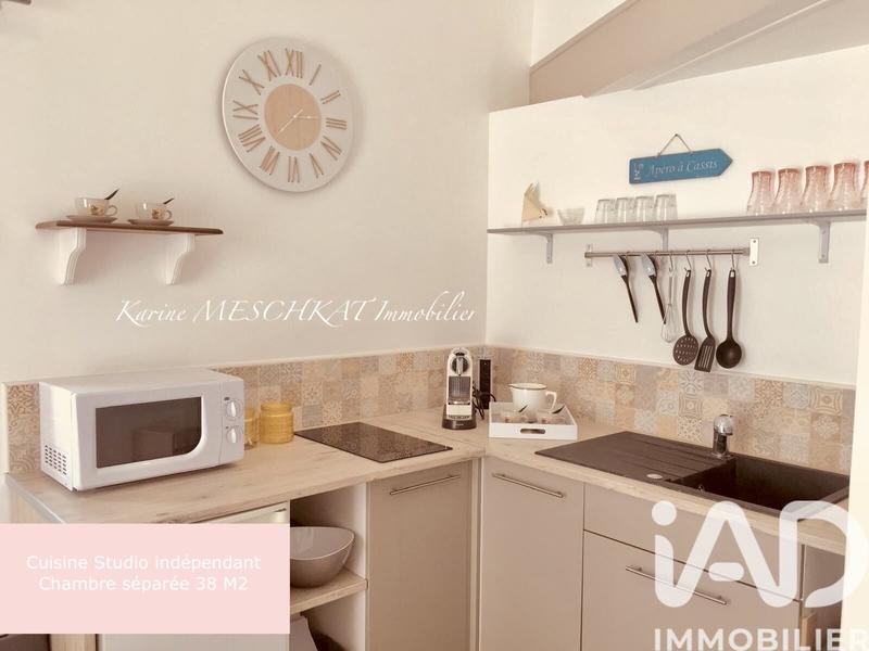 Maison - 360 m² - 21 pièces