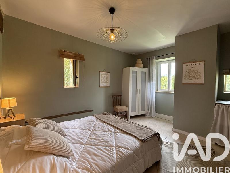 Maison - 185 m² - 8 pièces