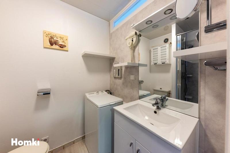 Studio - 30 m² - 1 pièce