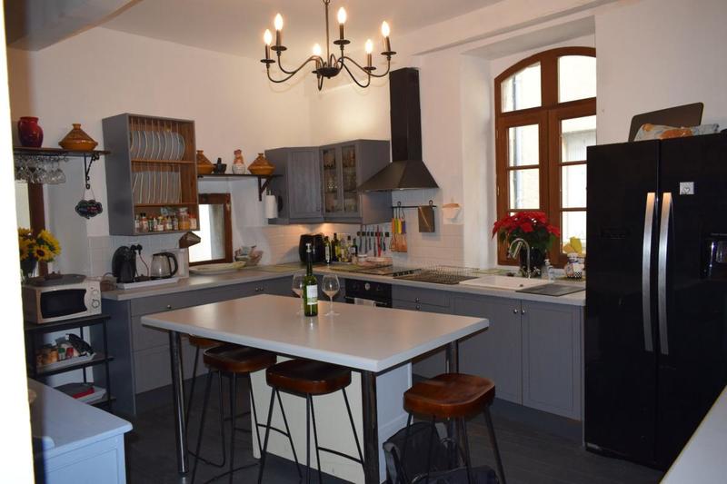 Maison - 121 m² - 9 pièces