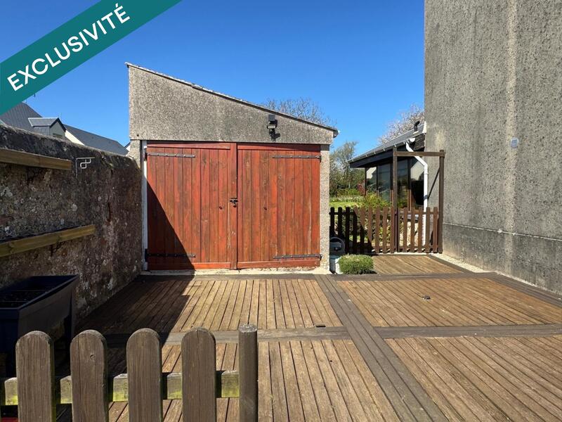 Maison - 235 m² - 8 pièces