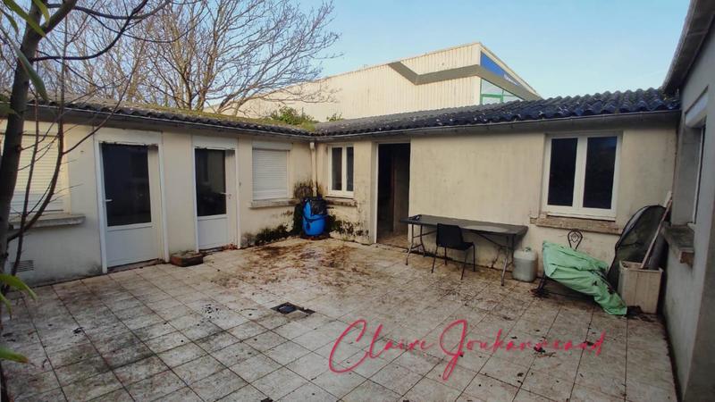 Maison - 90 m² - 4 pièces