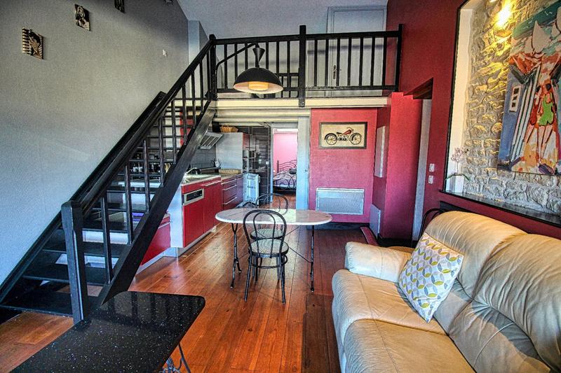 Maison - 515 m² - 11 pièces