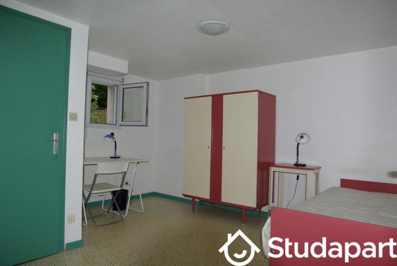 Chambre - 15 m² - 1 pièce