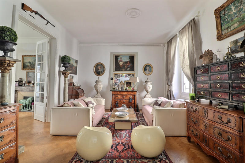 Maison - 170 m² - 8 pièces