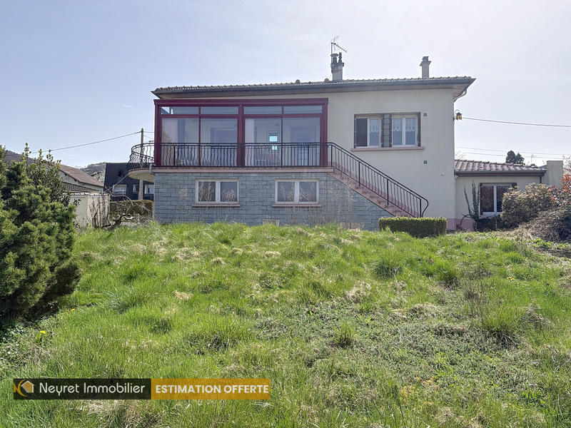 Maison - 140 m² - 6 pièces