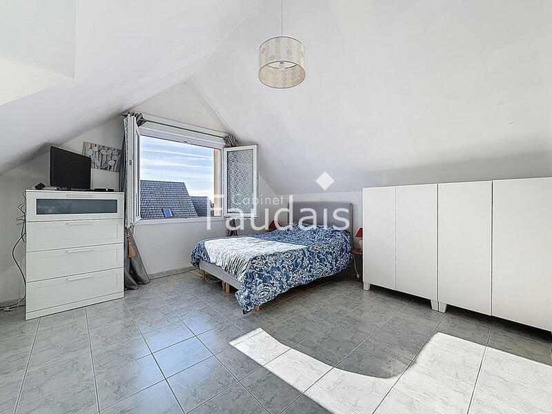 Maison - 87 m² - 5 pièces