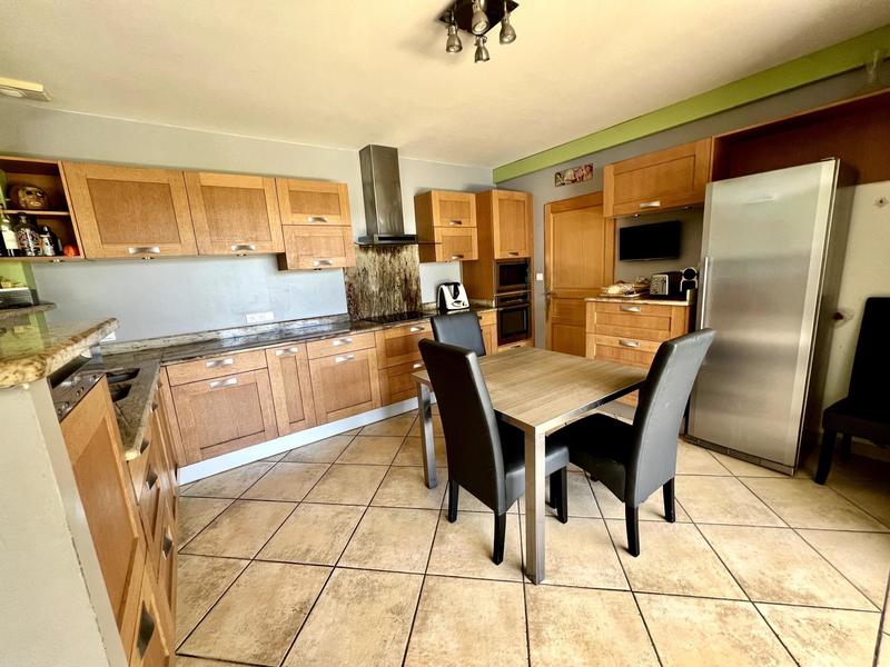 Maison - 150 m² - 7 pièces