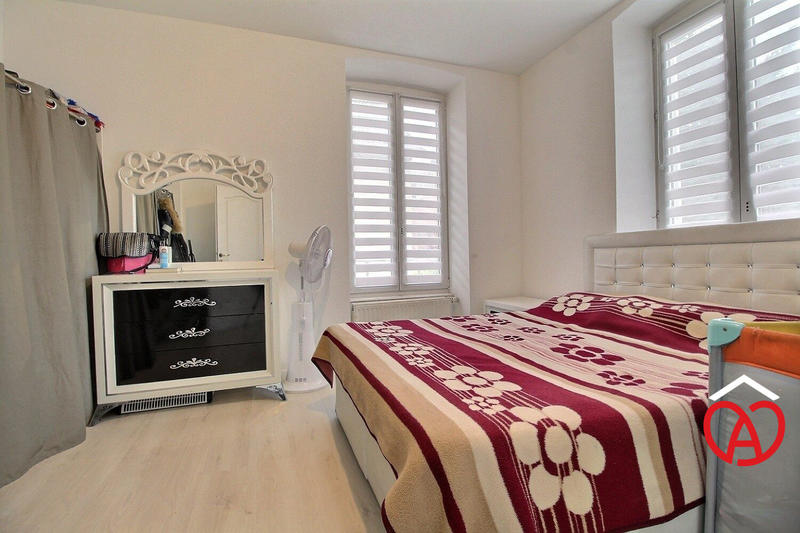 Appartement - 80 m² - 4 pièces