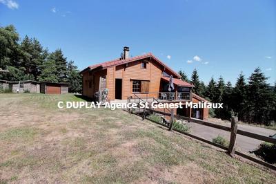 Maison - 140 m² - 8 pièces