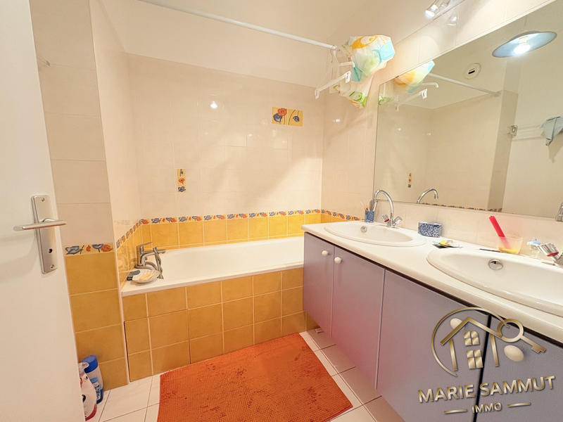 Appartement - 86 m² - 4 pièces