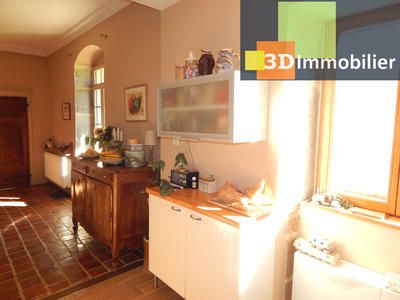 Maison - 198 m² - 8 pièces