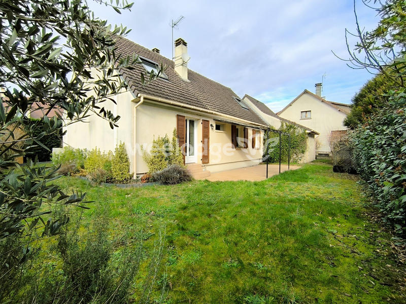 Maison - 122 m² - 6 pièces