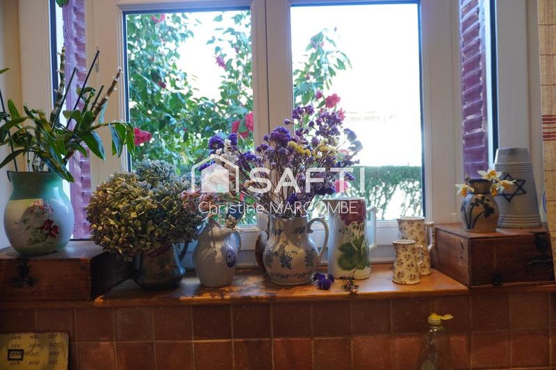 Maison - 185 m² - 9 pièces