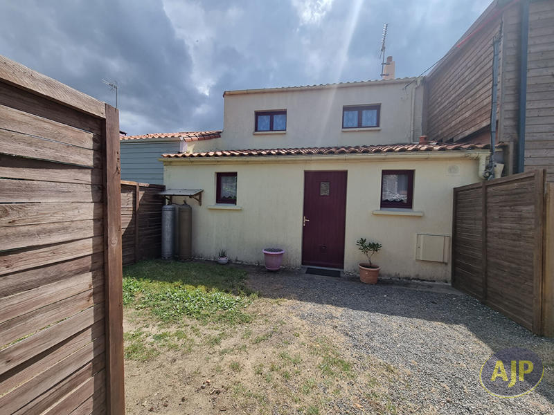 Maison - 79 m² - 5 pièces