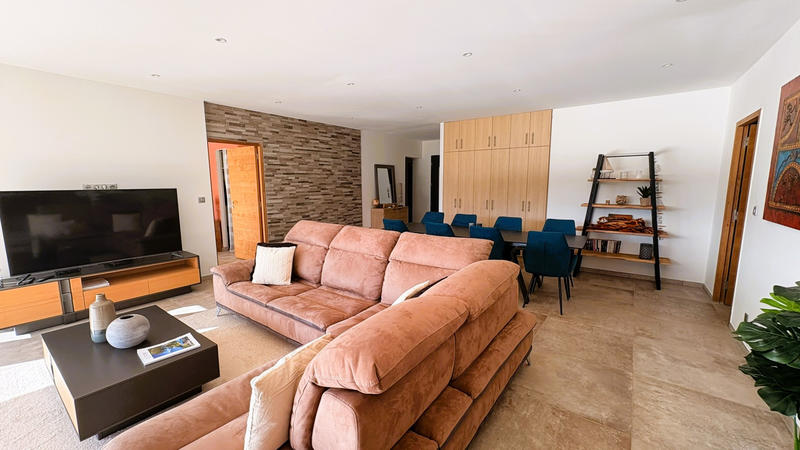 Appartement - 156 m² - 5 pièces