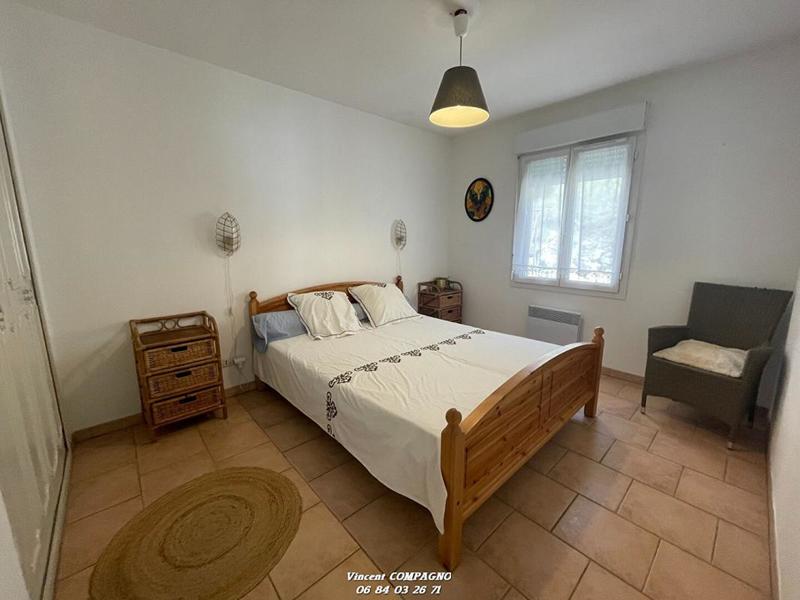 Maison - 210 m² - 10 pièces