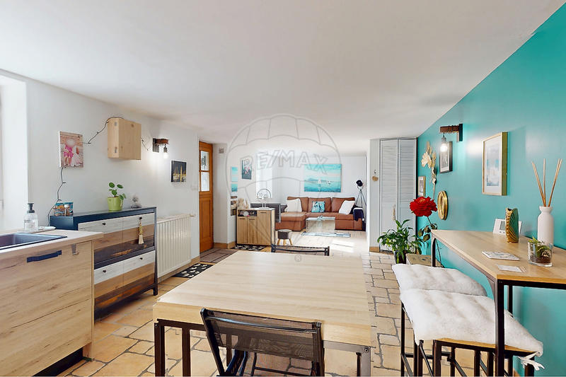 Maison - 96 m² - 5 pièces