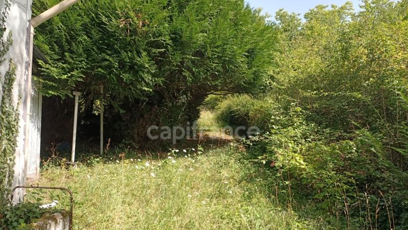 Terrain constructible - 836 m²