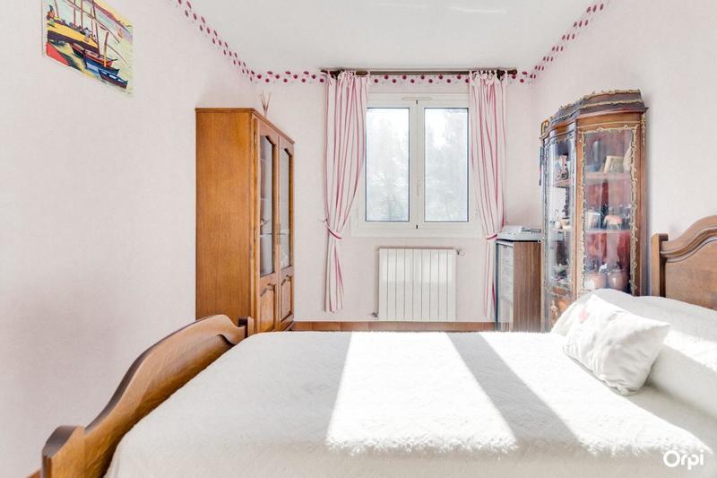 Maison - 220 m² - 5 pièces