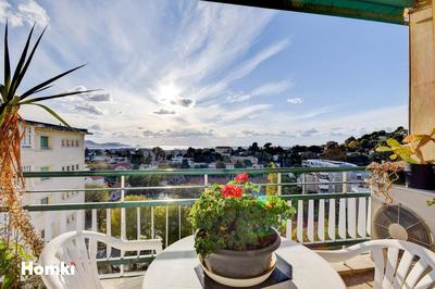 Appartement - 104 m² - 4 pièces