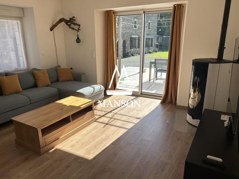 Maison ancienne - 330 m² - 15 pièces