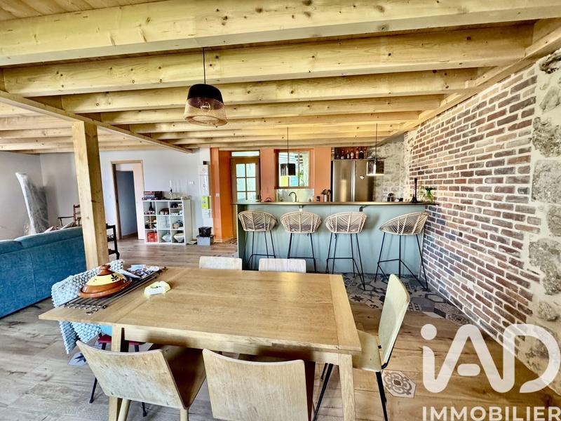 Maison - 315 m² - 8 pièces