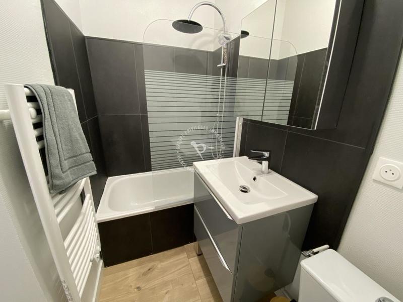 Studio - 25 m² - 1 pièce