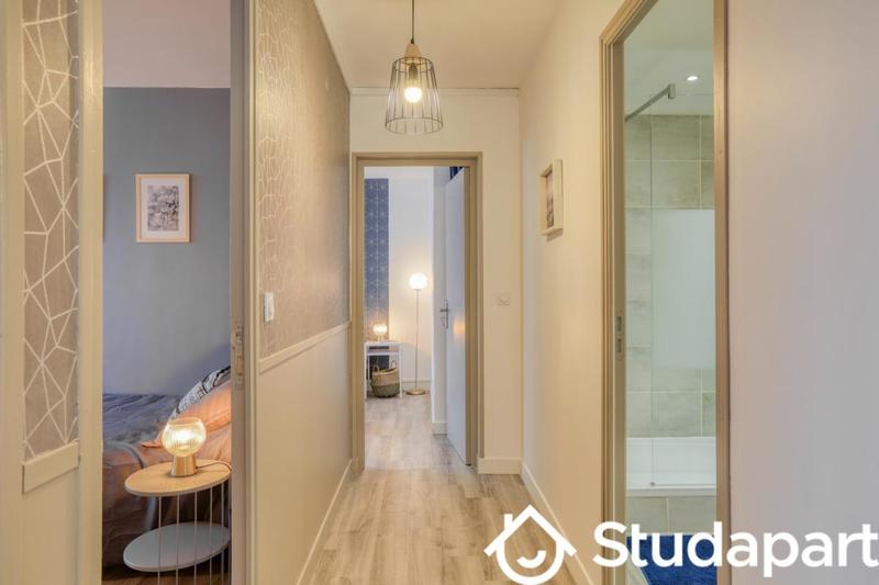 Chambre - 10 m² - 1 pièce