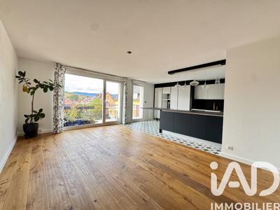 Appartement - 93 m² - 4 pièces