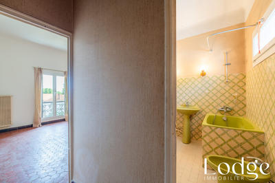 Appartement - 79 m² - 4 pièces