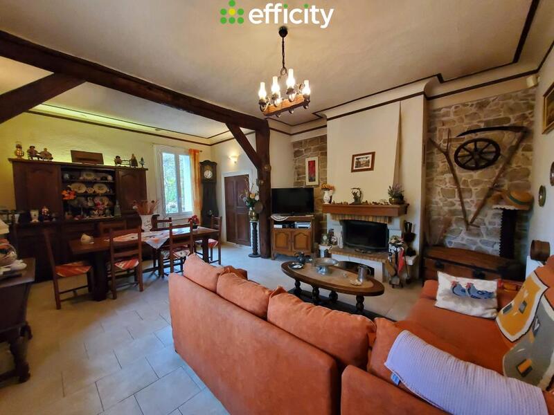 Maison - 320 m² - 8 pièces