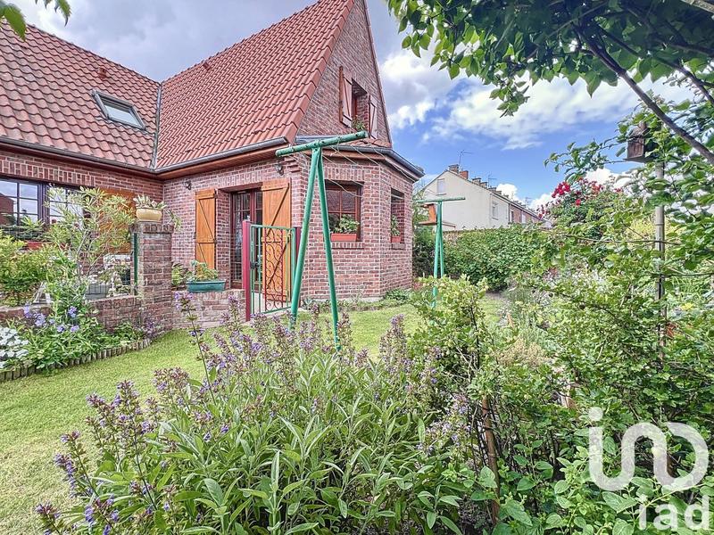 Maison - 121 m² - 7 pièces