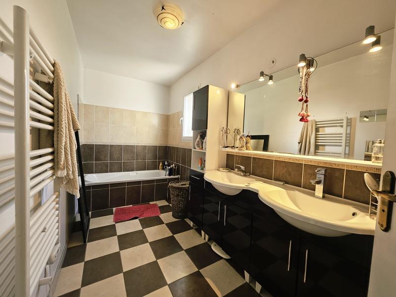 Maison - 132 m² - 6 pièces