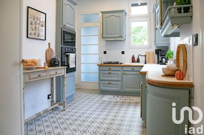 Maison - 235 m² - 6 pièces