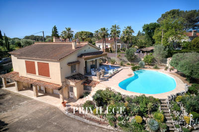 Villa - 170 m² - 7 pièces