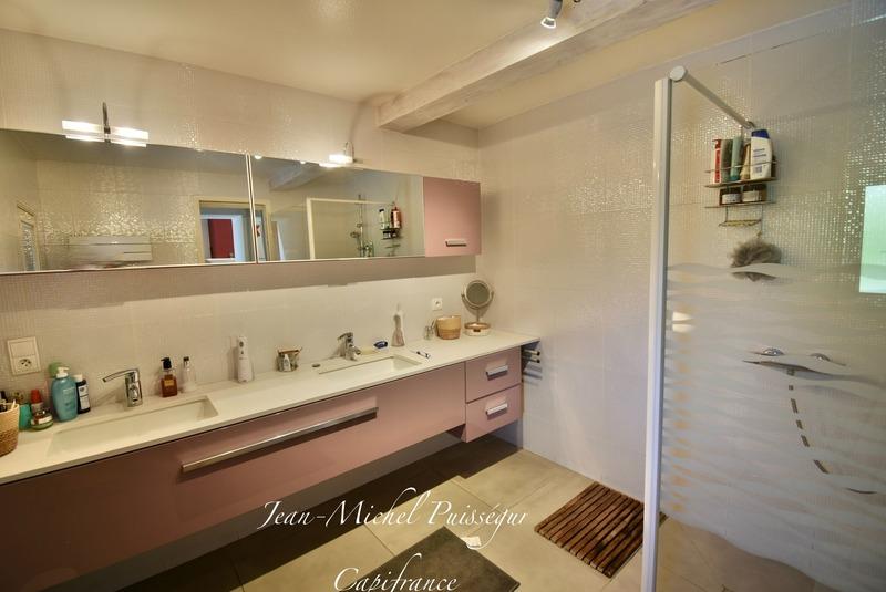 Maison bourgeoise - 220 m² - 10 pièces