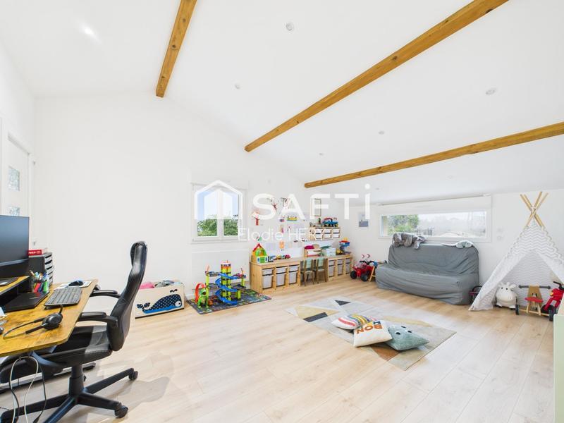 Maison - 146 m² - 6 pièces