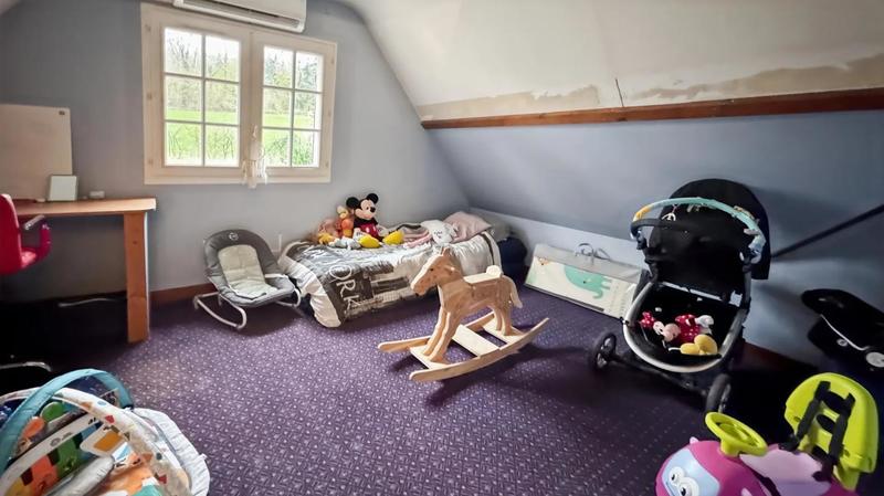 Maison - 240 m² - 6 pièces