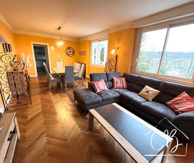 Maison - 167 m² - 6 pièces