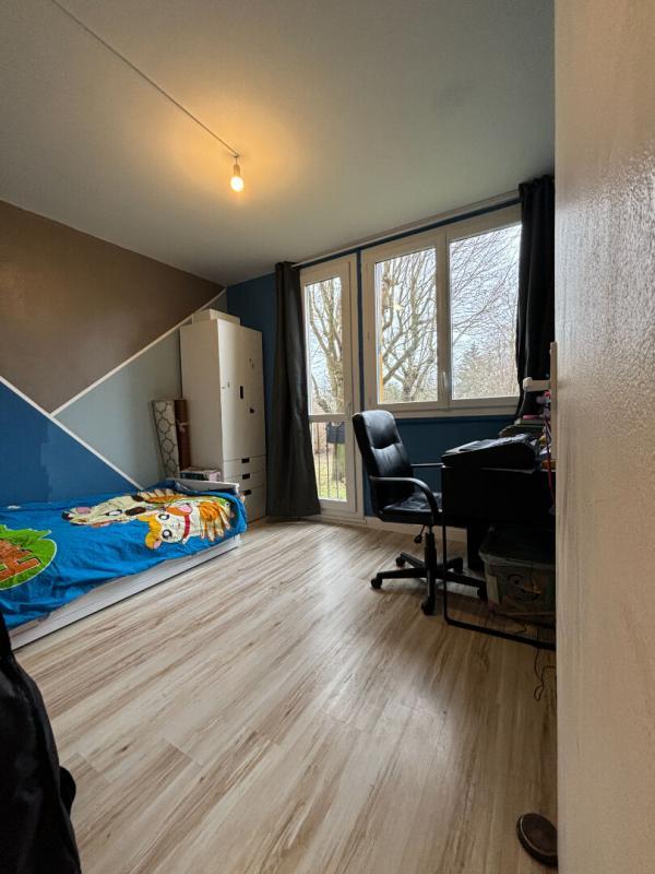 Appartement - 65 m² - 4 pièces