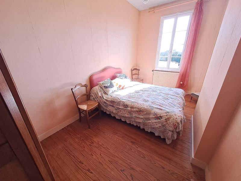 Propriété - 318 m² - 10 pièces