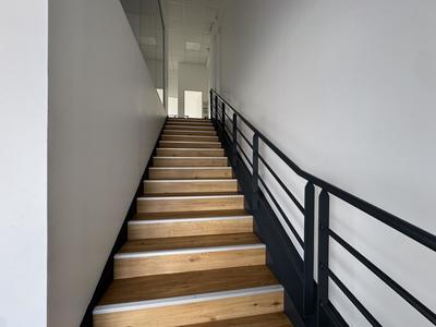 Bureau - 128 m² - 7 pièces