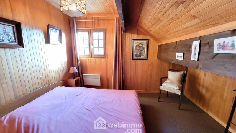 Maison - 238 m² - 7 pièces